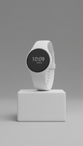 Smartwatch with cloud white ceramic